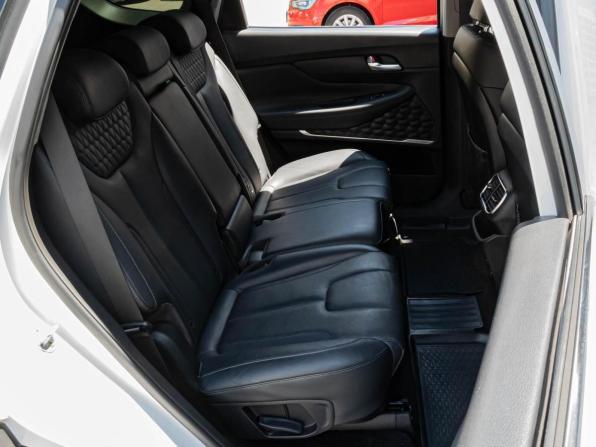 Hyundai Santa Fe IV с пробегом 2019 года, цена 3 250 000 рублей, 120290 км, внедорожник, Автокод Объявления