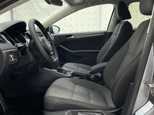 Volkswagen Jetta VI Рестайлинг с пробегом 2016 года, цена 1 250 000 рублей, 192246 км, седан, Автокод Объявления