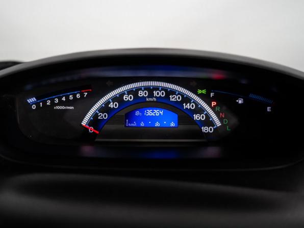 Honda Freed I с пробегом 2010 года, цена 975 000 рублей, 136264 км, компактвэн, Автокод Объявления