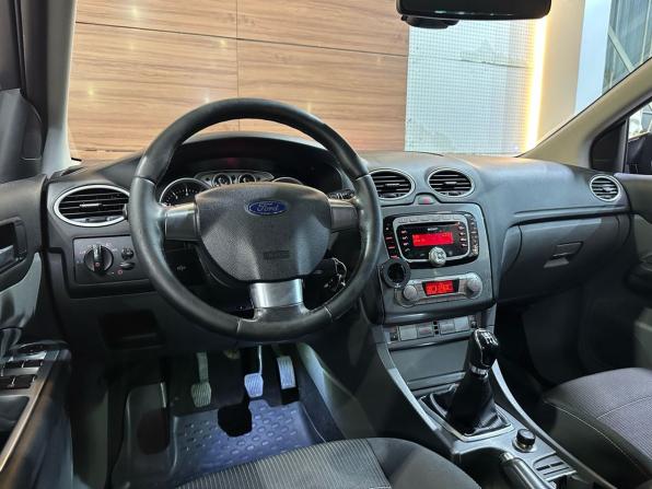 Ford Focus II Рестайлинг с пробегом 2010 года, цена 649 000 рублей, 176000 км, хэтчбек, Автокод Объявления