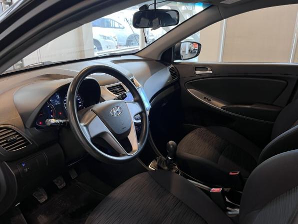 Hyundai Solaris I Рестайлинг с пробегом 2014 года, цена 895 000 рублей, 113810 км, седан, Автокод Объявления