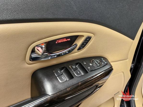 Kia Carnival III с пробегом 2019 года, цена 2 980 000 рублей, 151000 км, минивэн, Автокод Объявления