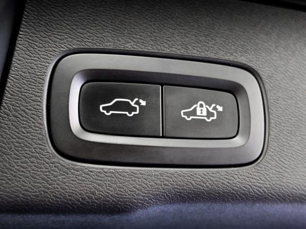 Volvo XC60 II с пробегом 2018 года, цена 3 390 000 рублей, 93039 км, внедорожник, Автокод Объявления