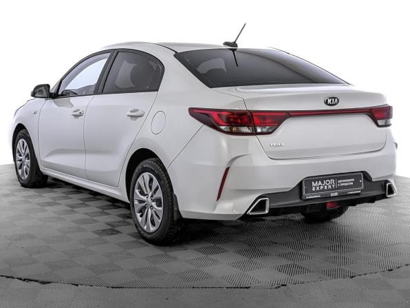Kia Rio IV Рестайлинг с пробегом 2021 года, цена 1 740 000 рублей, 75857 км, седан, Автокод Объявления