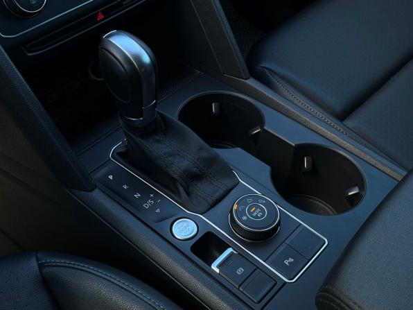 Volkswagen Teramont I с пробегом 2018 года, цена 3 398 700 рублей, 114613 км, внедорожник, Автокод Объявления