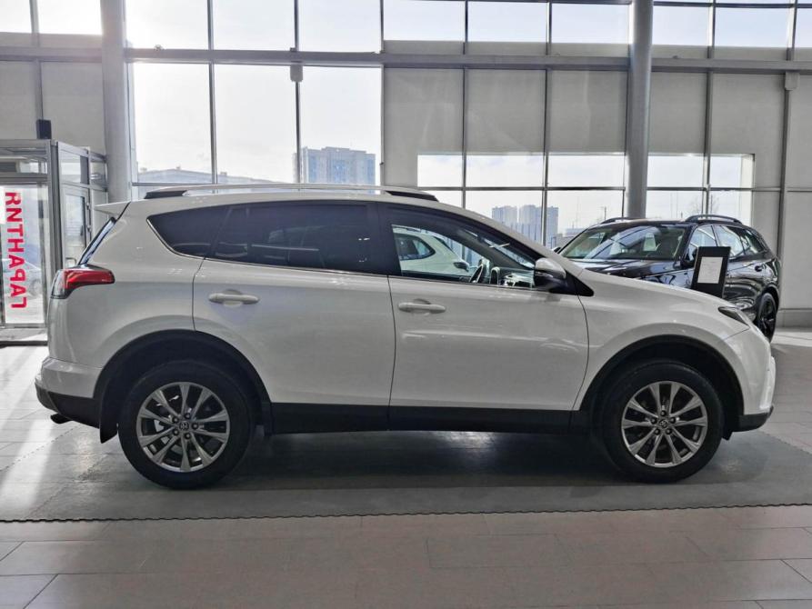 Toyota RAV4 IV (XA40) Рестайлинг Казань  - изображение 5