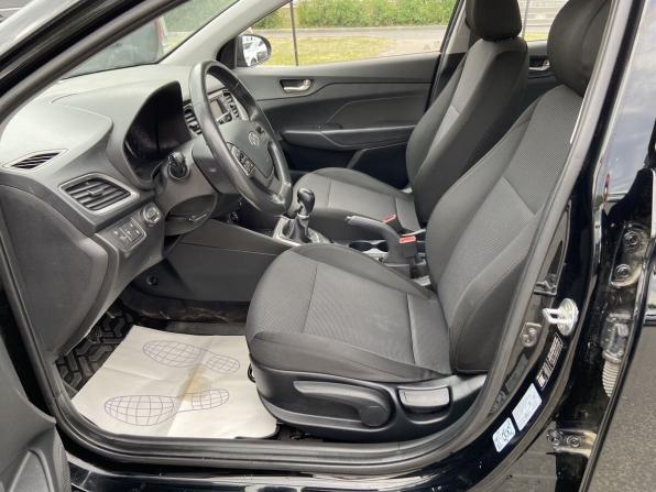 Hyundai Solaris II с пробегом 2018 года, цена 895 000 рублей, 161000 км, седан, Автокод Объявления