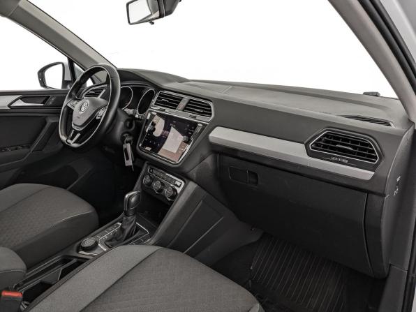 Volkswagen Tiguan II с пробегом 2020 года, цена 2 700 000 рублей, 111039 км, внедорожник, Автокод Объявления
