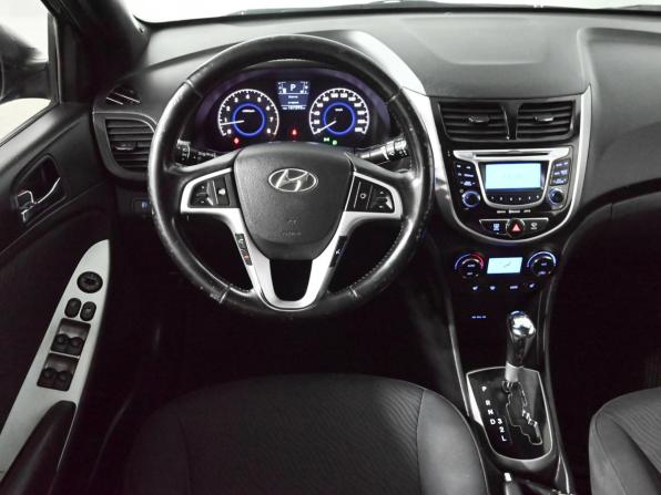Hyundai Solaris I с пробегом 2012 года, цена 695 000 рублей, 193062 км, седан, Автокод Объявления