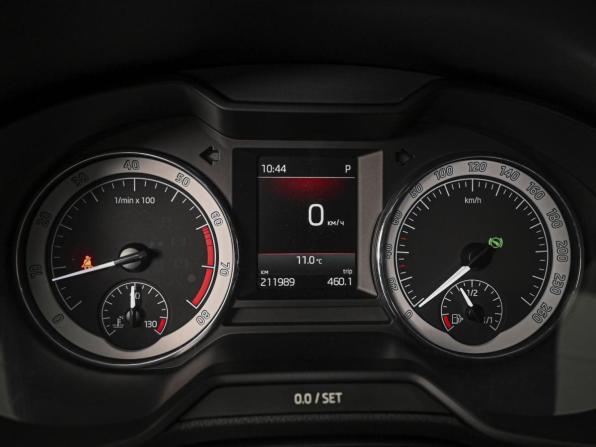 Skoda Octavia III (A7) Рестайлинг с пробегом 2017 года, цена 1 569 000 рублей, 211989 км, лифтбек, Автокод Объявления