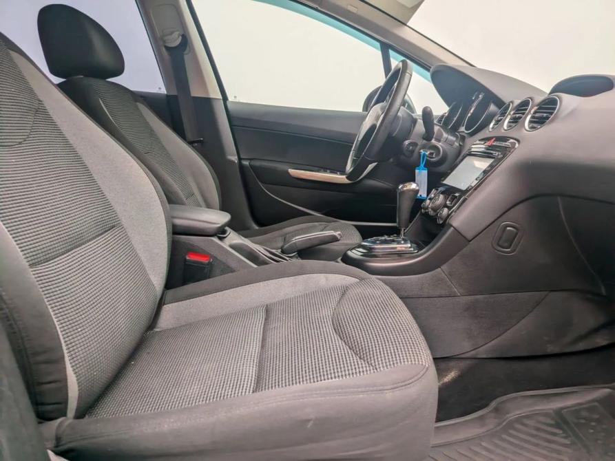 Peugeot 408 I Москва  - изображение 10