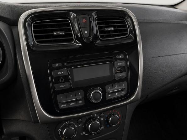 Renault Logan II с пробегом 2014 года, цена 649 000 рублей, 178072 км, седан, Автокод Объявления
