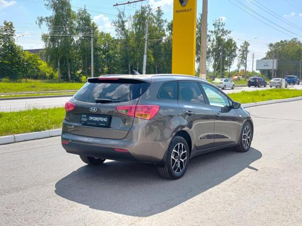 Kia Ceed II Рестайлинг с пробегом 2018 года, цена 1 320 000 рублей, 143017 км, универсал, Автокод Объявления