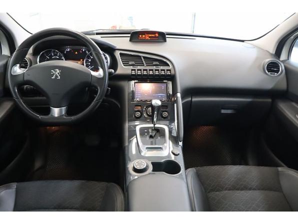 Peugeot 3008 I Рестайлинг с пробегом 2016 года, цена 949 000 рублей, 138019 км, внедорожник, Автокод Объявления