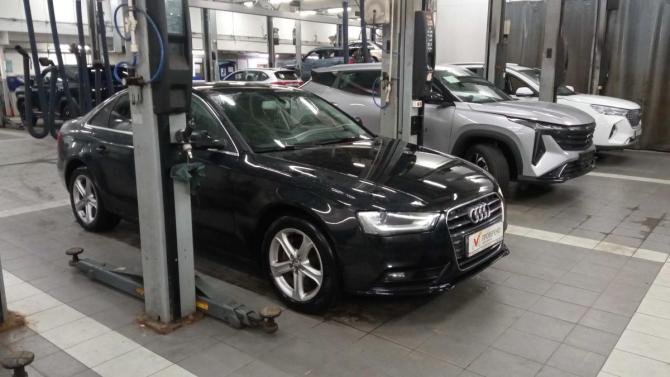 Audi A4 IV (B8) Рестайлинг с пробегом 2012 года, цена 1 250 000 рублей, 177132 км, седан, Автокод Объявления