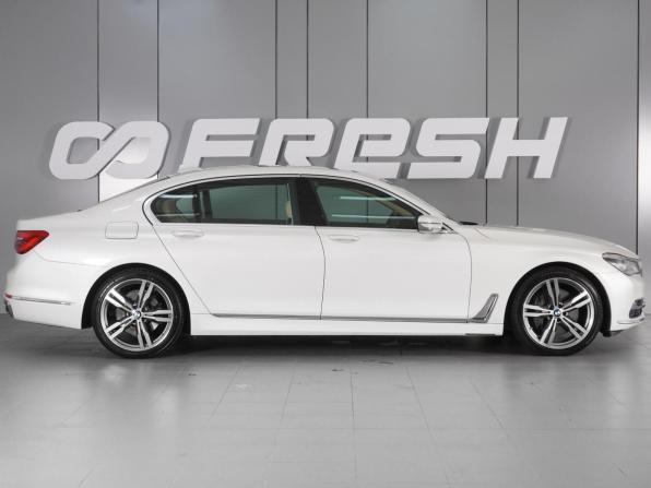 BMW 7 серии VI (G11/G12) с пробегом 2015 года, цена 3 565 000 рублей, 131521 км, седан, Автокод Объявления