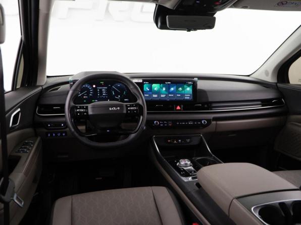 Kia Carnival IV Рестайлинг с пробегом 2025 года, цена 6 098 999 рублей, 10027 км, минивэн, Автокод Объявления