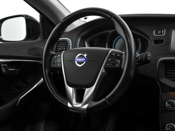 Volvo V40 Cross Country I с пробегом 2013 года, цена 1 248 790 рублей, 132964 км, хэтчбек, Автокод Объявления