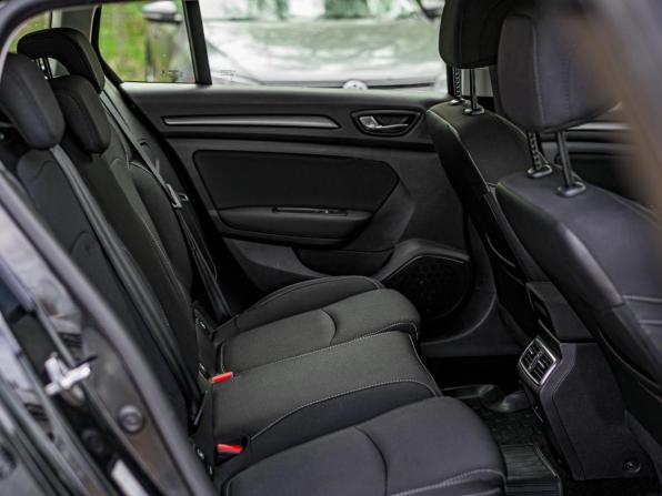 Renault Megane IV Рестайлинг с пробегом 2020 года, цена 1 529 000 рублей, 162365 км, универсал, Автокод Объявления