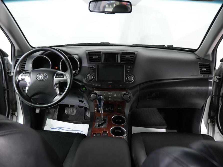 Toyota Highlander II (XU40) Рестайлинг Новосибирск  - изображение 14