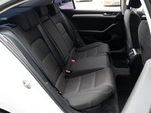 Volkswagen Passat B8 с пробегом 2015 года, цена 1 670 000 рублей, 195770 км, седан, Автокод Объявления