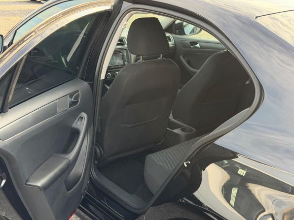 Volkswagen Jetta VI с пробегом 2014 года, цена 900 000 рублей, 219696 км, седан, Автокод Объявления