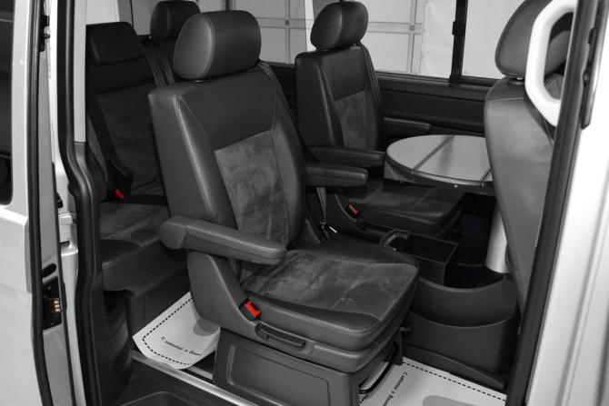 Volkswagen Multivan T5 Рестайлинг с пробегом 2010 года, цена 1 289 000 рублей, 167000 км, минивэн, Автокод Объявления