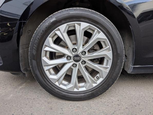 Audi A4 V (B9) с пробегом 2020 года, цена 2 795 000 рублей, 101712 км, универсал, Автокод Объявления