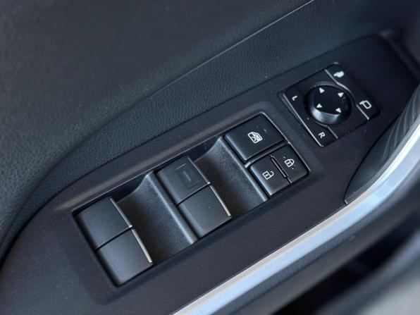 Toyota RAV4 V (XA50) с пробегом 2021 года, цена 3 715 000 рублей, 94887 км, внедорожник, Автокод Объявления