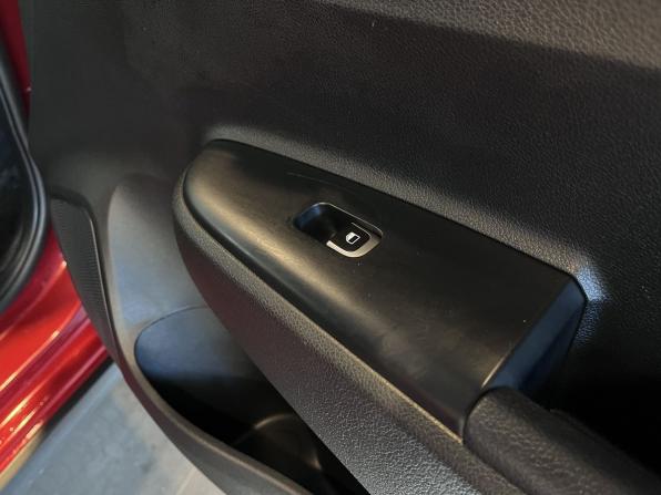 Kia Rio IV Рестайлинг с пробегом 2021 года, цена 2 052 000 рублей, 22215 км, хэтчбек, Автокод Объявления