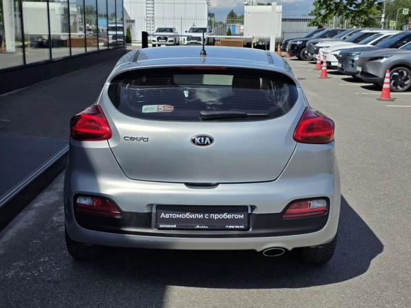 Kia Ceed II Рестайлинг с пробегом 2016 года, цена 1 100 000 рублей, 130687 км, хэтчбек, Автокод Объявления