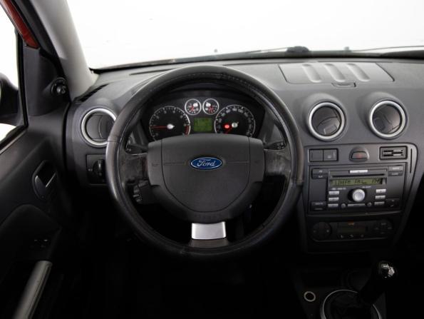 Ford Fusion I Рестайлинг с пробегом 2007 года, цена 375 000 рублей, 308665 км, хэтчбек, Автокод Объявления