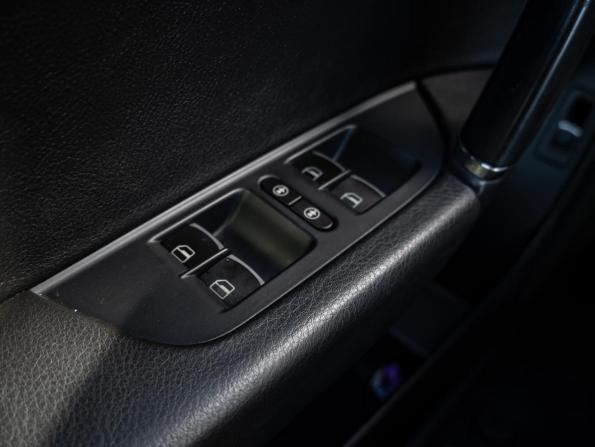 Volkswagen Touareg II Рестайлинг с пробегом 2015 года, цена 2 950 000 рублей, 235854 км, внедорожник, Автокод Объявления