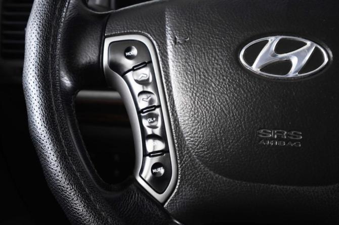 Hyundai Santa Fe II Рестайлинг с пробегом 2010 года, цена 1 349 000 рублей, 357486 км, внедорожник, Автокод Объявления