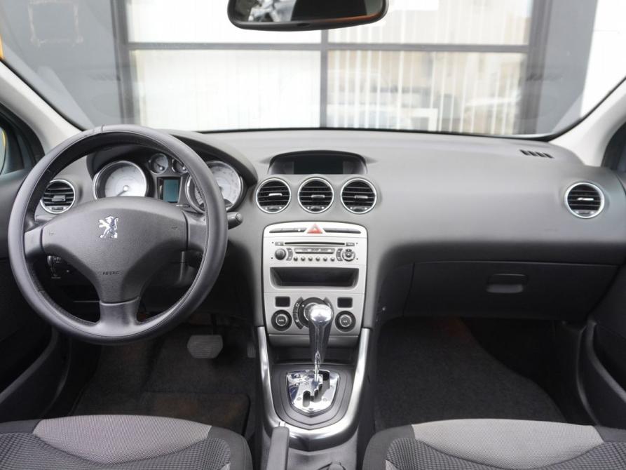 Peugeot 308 I Москва  - изображение 12