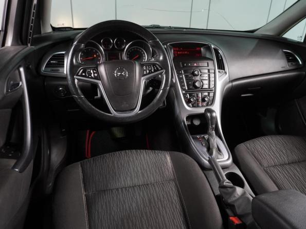 Opel Astra J Рестайлинг с пробегом 2013 года, цена 814 000 рублей, 154977 км, хэтчбек, Автокод Объявления