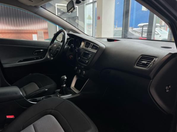 Kia Ceed II с пробегом 2013 года, цена 999 000 рублей, 213000 км, универсал, Автокод Объявления