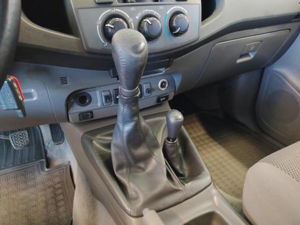 Toyota Hilux VII Рестайлинг с пробегом 2013 года, цена 1 776 000 рублей, 262276 км, пикап, Автокод Объявления