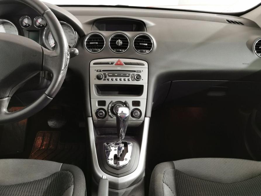 Peugeot 308 I Москва  - изображение 14