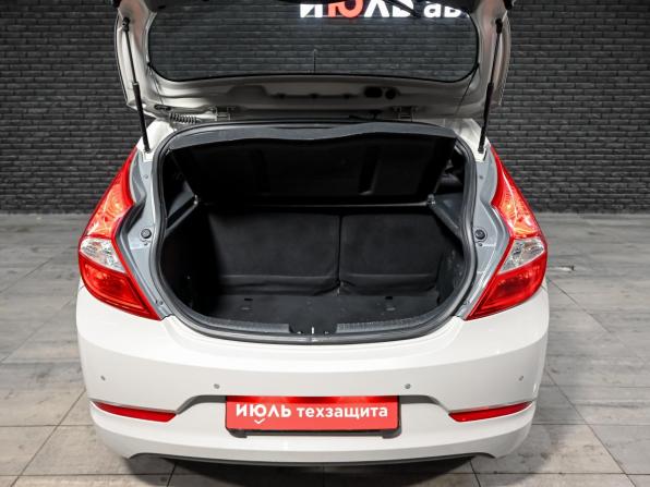 Hyundai Solaris I Рестайлинг с пробегом 2015 года, цена 970 000 рублей, 107244 км, хэтчбек, Автокод Объявления