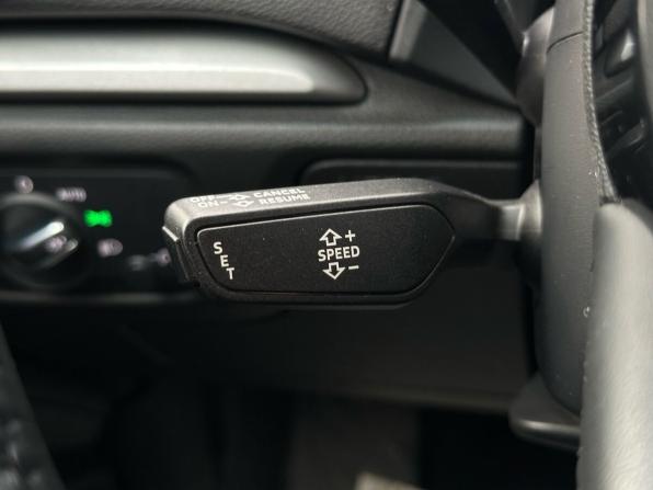 Audi A3 III (8V) Рестайлинг с пробегом 2018 года, цена 1 999 000 рублей, 104804 км, седан, Автокод Объявления