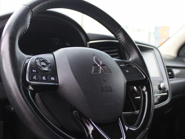 Mitsubishi Outlander III Рестайлинг 3 с пробегом 2021 года, цена 2 959 000 рублей, 73741 км, внедорожник, Автокод Объявления