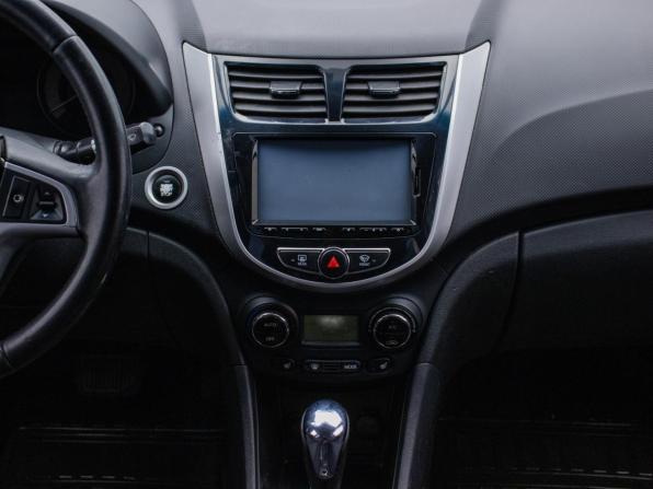 Hyundai Solaris I с пробегом 2011 года, цена 643 000 рублей, 260191 км, седан, Автокод Объявления