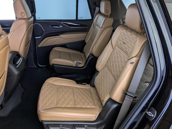 Cadillac Escalade V с пробегом 2023 года, цена 10 200 000 рублей, 37639 км, внедорожник, Автокод Объявления