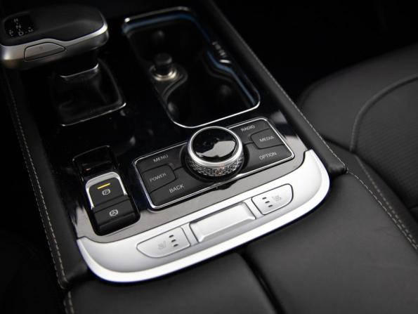 BAIC BJ40 I Рестайлинг с пробегом 2024 года, цена 2 999 000 рублей, 12295 км, внедорожник, Автокод Объявления