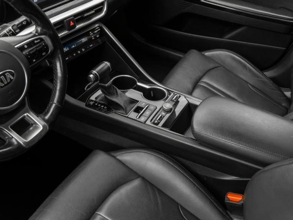 Kia K5 III с пробегом 2020 года, цена 2 640 000 рублей, 95800 км, седан, Автокод Объявления