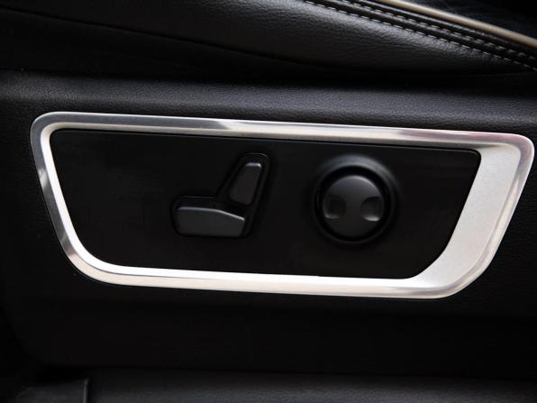 Ram 1500 V с пробегом 2023 года, цена 7 799 000 рублей, 46760 км, offers.body_type.unknown, Автокод Объявления