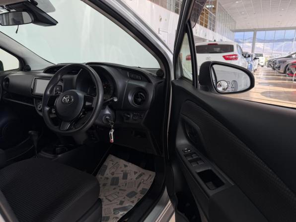 Toyota Vitz III (XP130) Рестайлинг с пробегом 2019 года, цена 1 100 000 рублей, 89988 км, хэтчбек, Автокод Объявления
