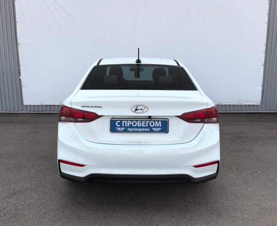 Hyundai Solaris II с пробегом 2017 года, цена 990 000 рублей, 170000 км, седан, Автокод Объявления