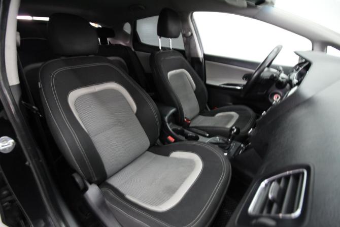 Kia Ceed II с пробегом 2012 года, цена 1 050 000 рублей, 166269 км, хэтчбек, Автокод Объявления